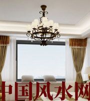 保亭卧室镜面吊顶影响夫妻财运？